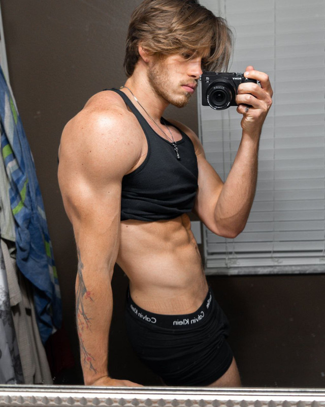 287    GAY  MUSCLE FAGGOT CUMSLUT WHORE Chase Stobbe cmschse Onlyfans porn LEAKED