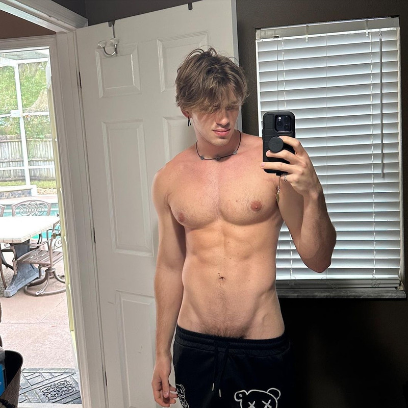167    GAY  MUSCLE FAGGOT CUMSLUT WHORE Chase Stobbe cmschse Onlyfans porn LEAKED