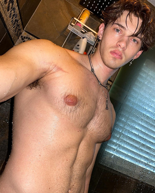 318    GAY  MUSCLE FAGGOT CUMSLUT WHORE Chase Stobbe cmschse Onlyfans porn LEAKED
