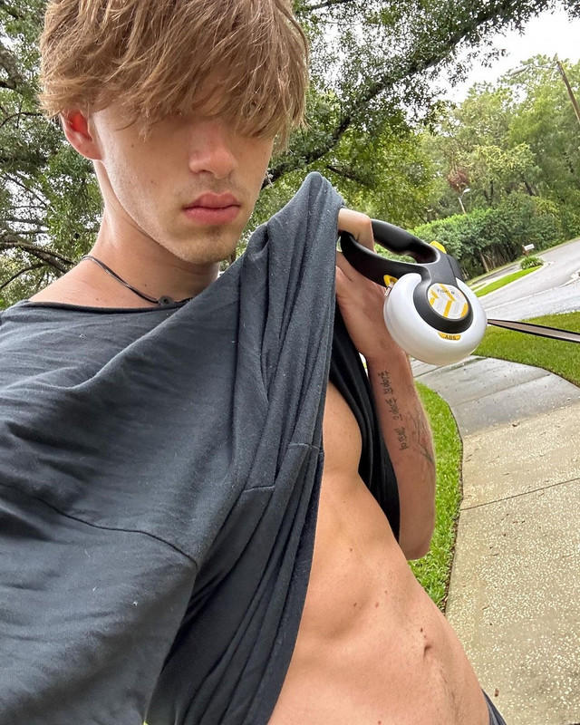 324    GAY  MUSCLE FAGGOT CUMSLUT WHORE Chase Stobbe cmschse Onlyfans porn LEAKED