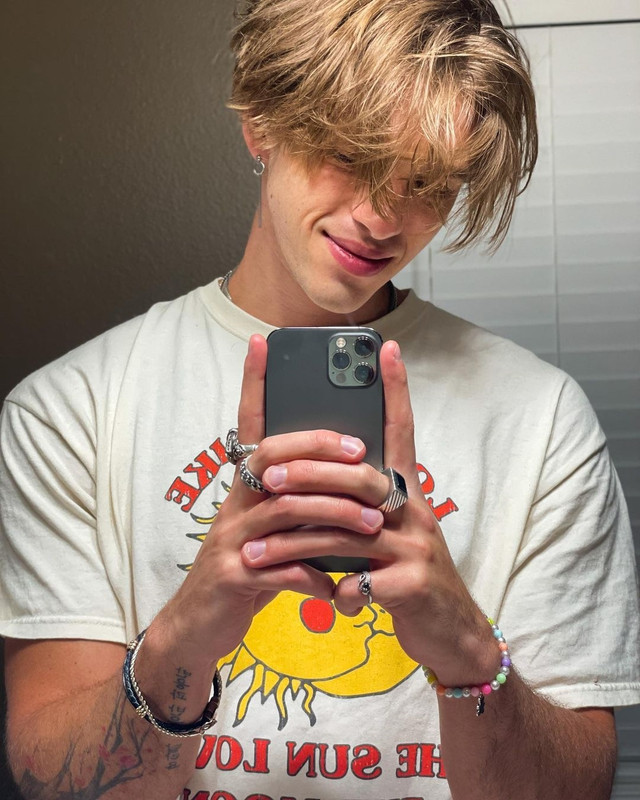 176    GAY  MUSCLE FAGGOT CUMSLUT WHORE Chase Stobbe cmschse Onlyfans porn LEAKED
