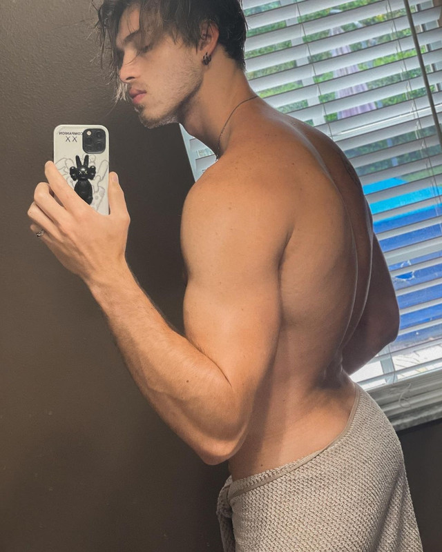 340    GAY  MUSCLE FAGGOT CUMSLUT WHORE Chase Stobbe cmschse Onlyfans porn LEAKED