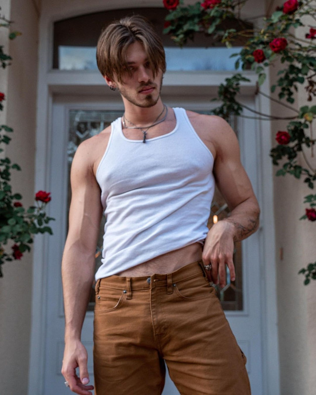 349    GAY  MUSCLE FAGGOT CUMSLUT WHORE Chase Stobbe cmschse Onlyfans porn LEAKED
