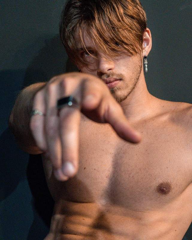 353    GAY  MUSCLE FAGGOT CUMSLUT WHORE Chase Stobbe cmschse Onlyfans porn LEAKED