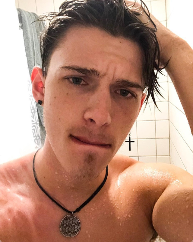40    GAY  MUSCLE FAGGOT CUMSLUT WHORE Chase Stobbe cmschse Onlyfans porn LEAKED