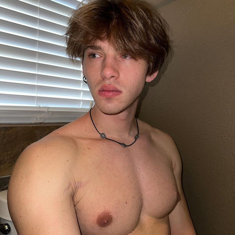 205    GAY  MUSCLE FAGGOT CUMSLUT WHORE Chase Stobbe cmschse Onlyfans porn LEAKED