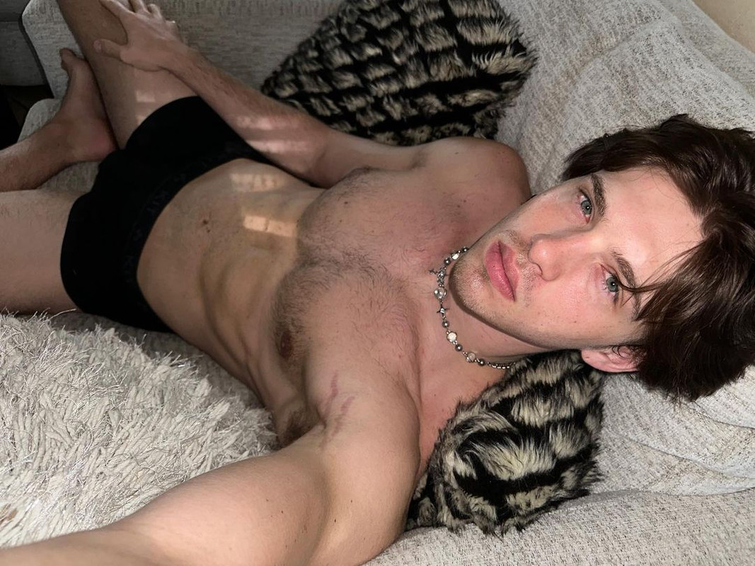 214    GAY  MUSCLE FAGGOT CUMSLUT WHORE Chase Stobbe cmschse Onlyfans porn LEAKED