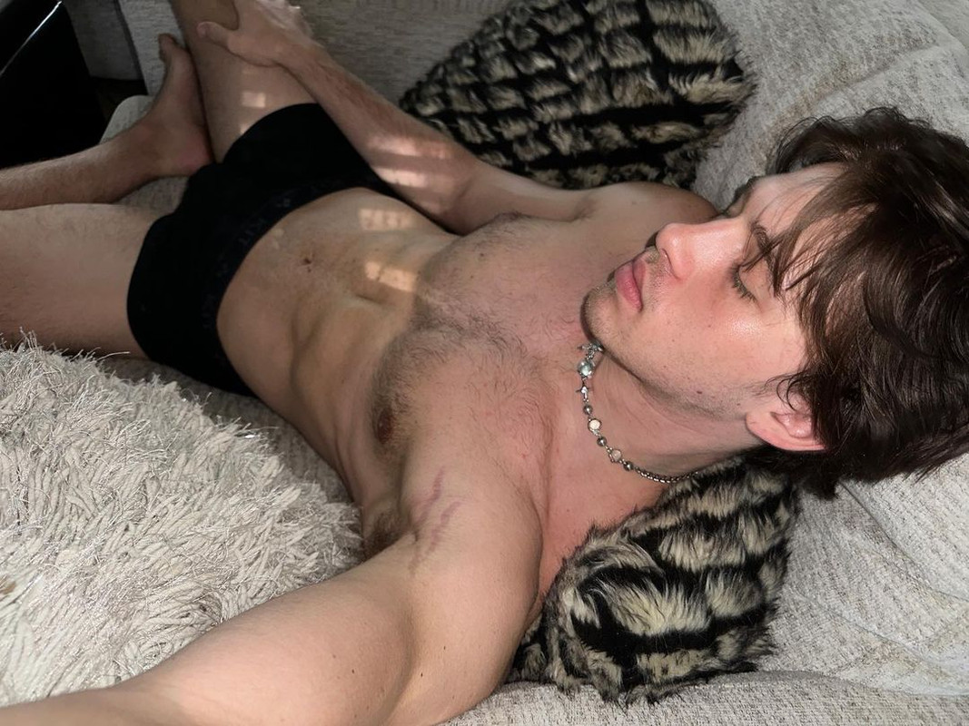 216    GAY  MUSCLE FAGGOT CUMSLUT WHORE Chase Stobbe cmschse Onlyfans porn LEAKED