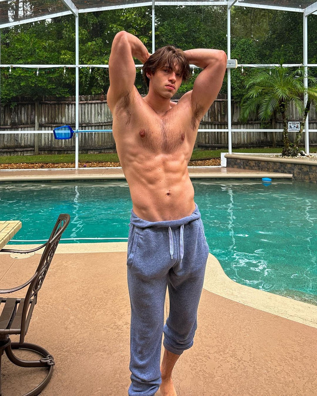 44    GAY  MUSCLE FAGGOT CUMSLUT WHORE Chase Stobbe cmschse Onlyfans porn LEAKED