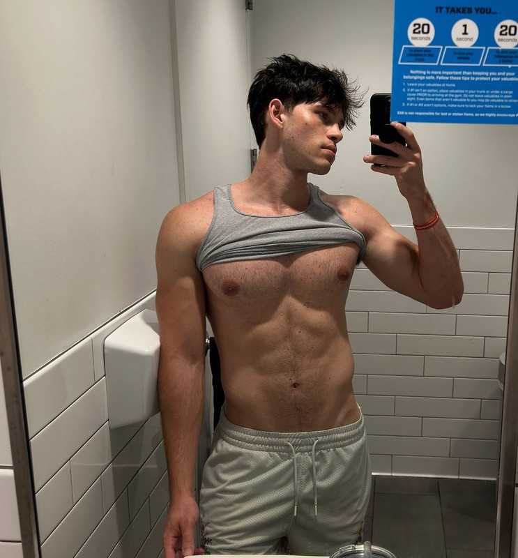 406    GAY  MUSCLE FAGGOT CUMSLUT WHORE Chase Stobbe cmschse Onlyfans porn LEAKED