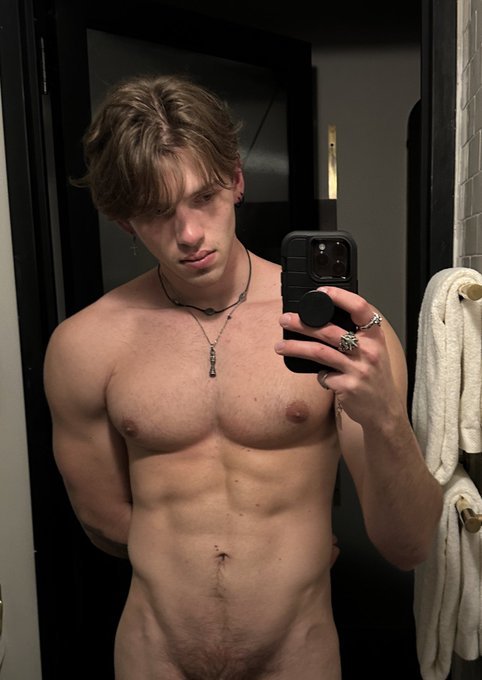 444    GAY  MUSCLE FAGGOT CUMSLUT WHORE Chase Stobbe cmschse Onlyfans porn LEAKED