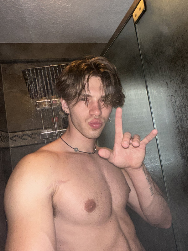 89    GAY  MUSCLE FAGGOT CUMSLUT WHORE Chase Stobbe cmschse Onlyfans porn LEAKED