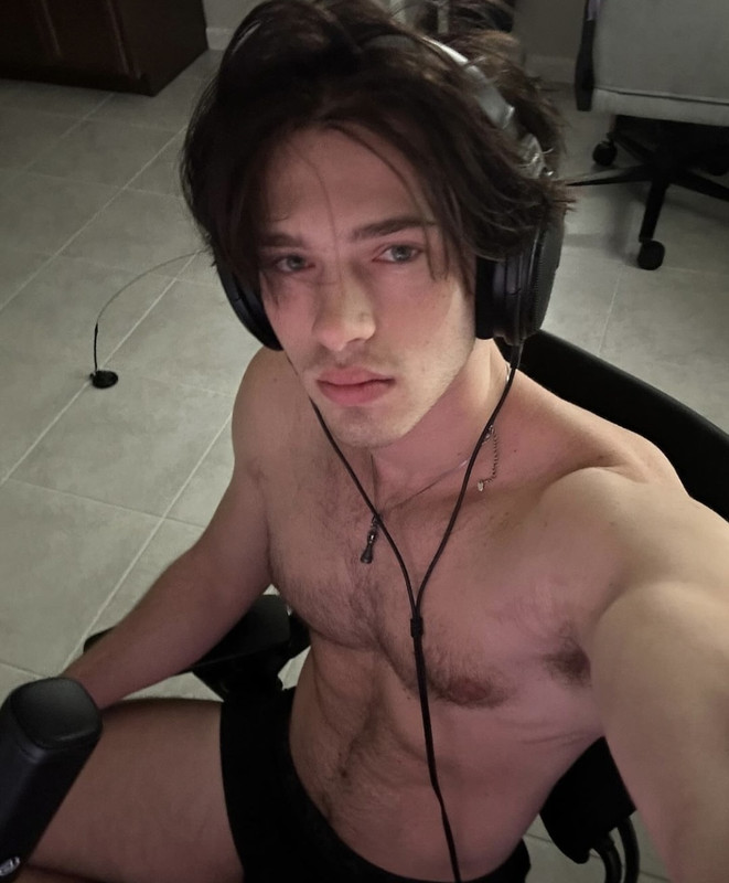 91    GAY  MUSCLE FAGGOT CUMSLUT WHORE Chase Stobbe cmschse Onlyfans porn LEAKED