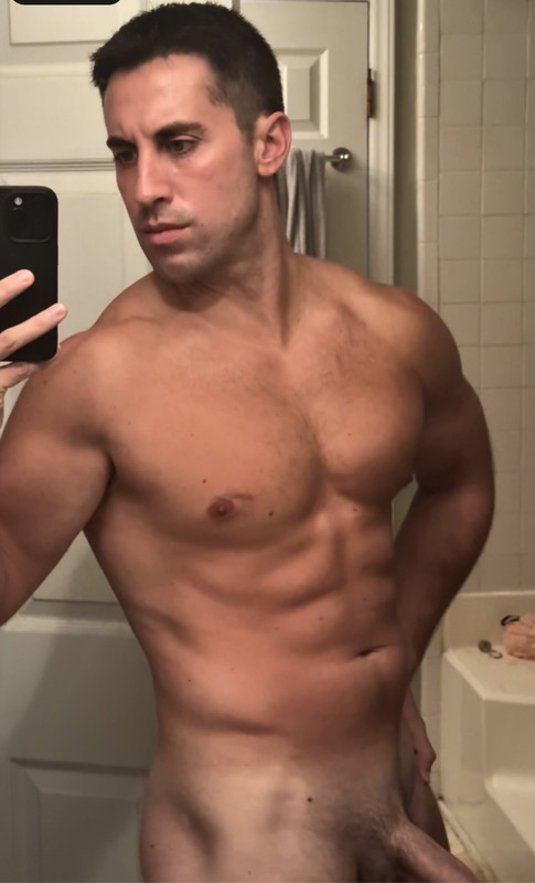85 Bisexual Bodybuilder Peter Excalibur peterexcalibur Onlyfans leaked