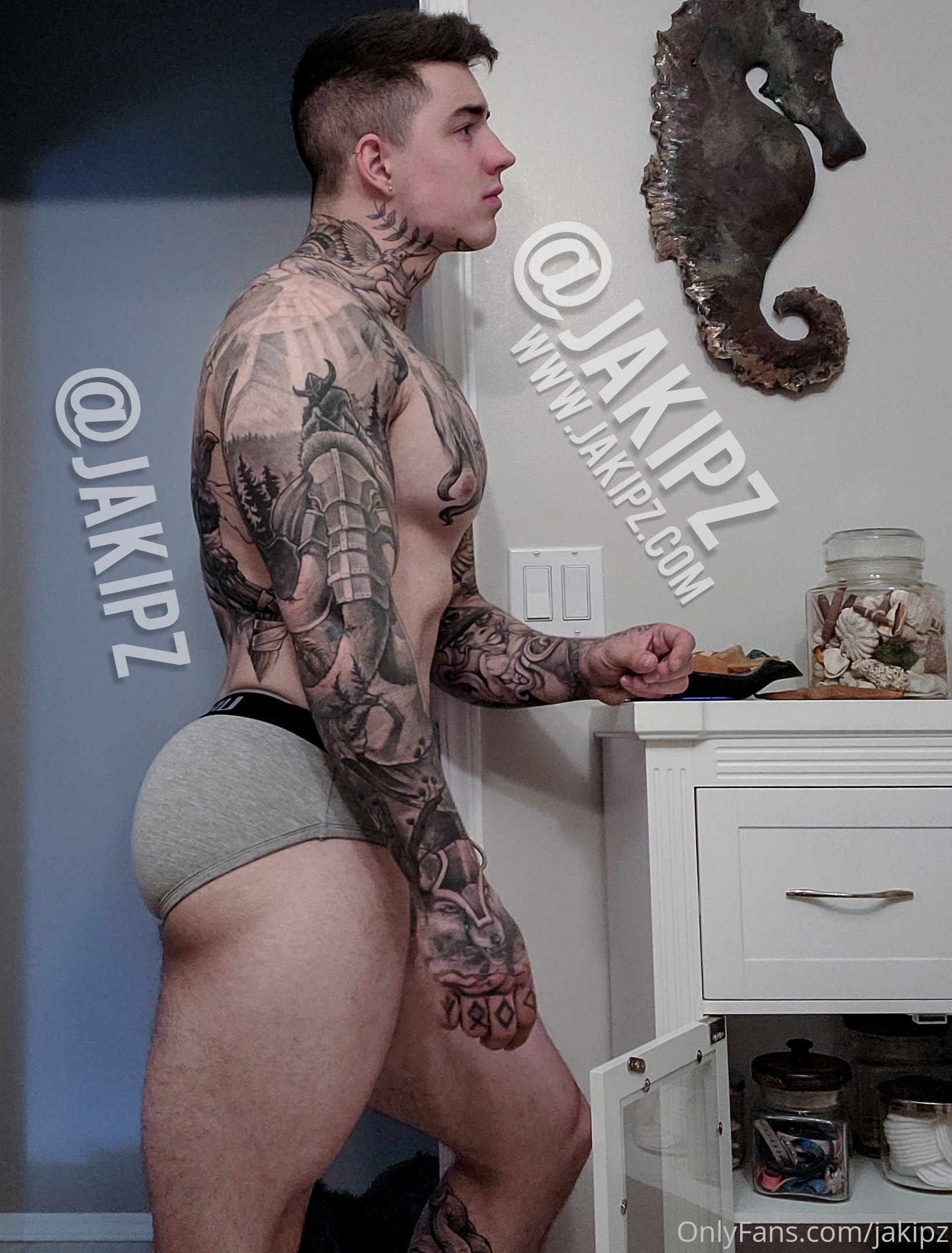 92  fat  humongous cock tiktoker  Jakipz Jake Andrich Onlyfans