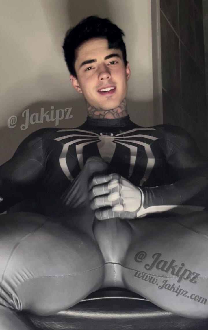 227 TikTok muscle CumSlut Jakipz ONLYFANS