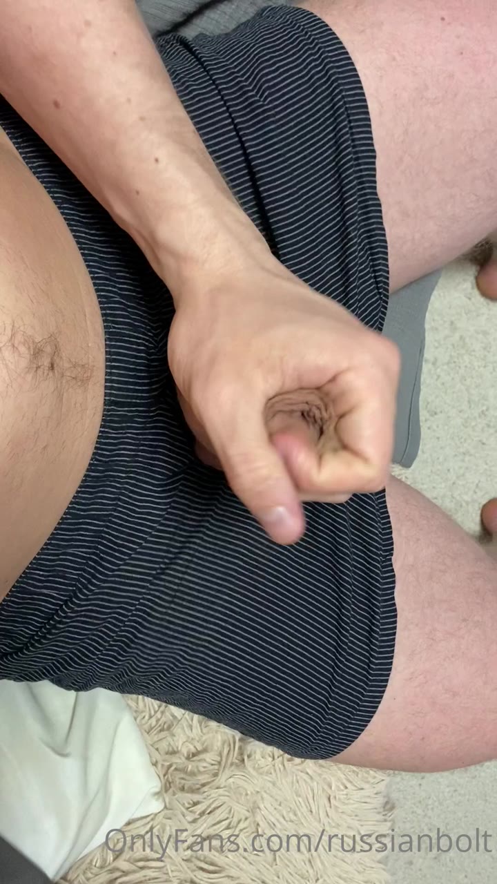 132 Sexy hunk bolt_xtop wanking off his big cock
