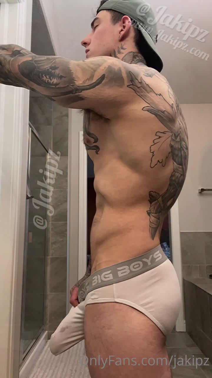 261 TikTok muscle CumSlut Jakipz ONLYFANS
