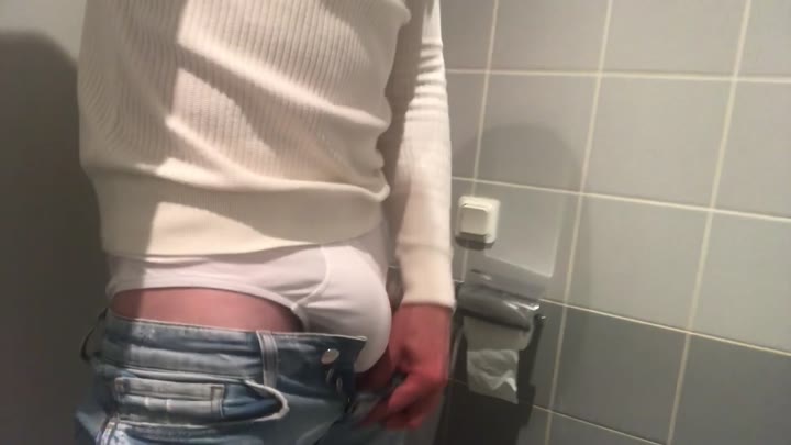 181 Sexy hunk bolt_xtop wanking off his big cock