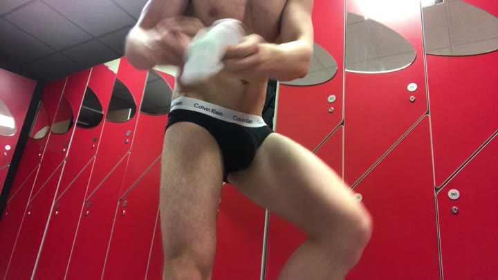 160 Sexy hunk bolt_xtop wanking off his big cock