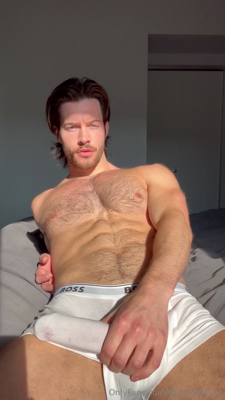 43 Muscular Hairy Hunk Théo Dore gfyourself_xo OnlyFans anal porn