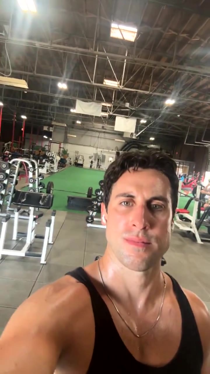 135 Bisexual Bodybuilder Peter Excalibur peterexcalibur Onlyfans leaked