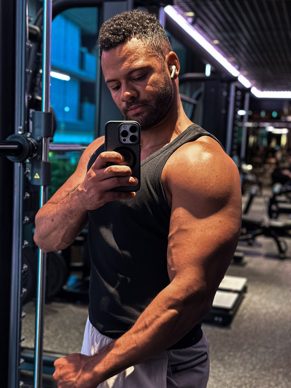 93 Black Hunk Reegswood  onlyfans leaked