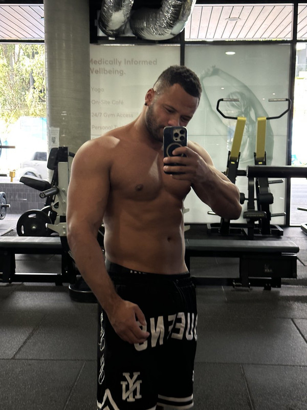 94 Black Hunk Reegswood  onlyfans leaked