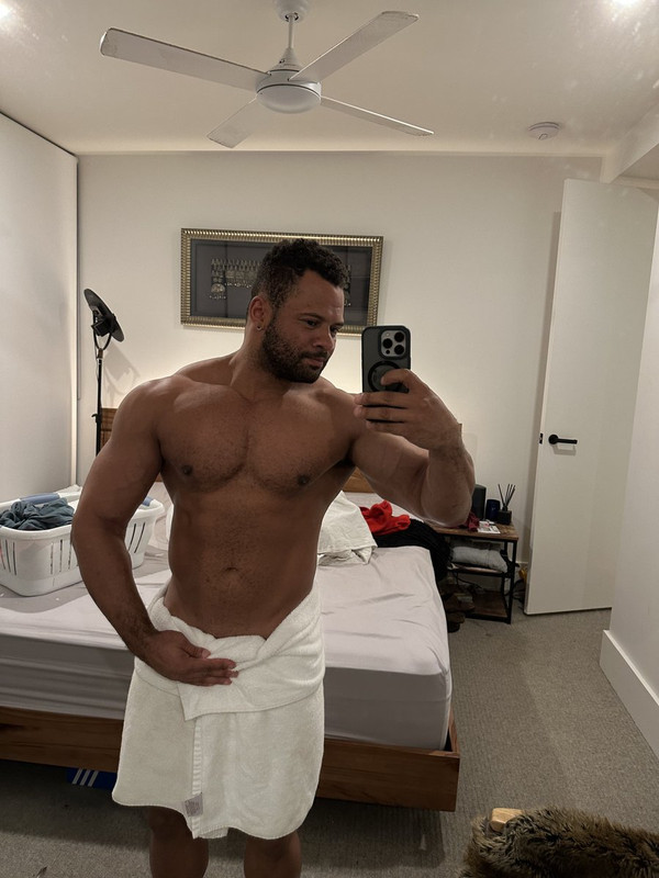 125 Black Hunk Reegswood  onlyfans leaked