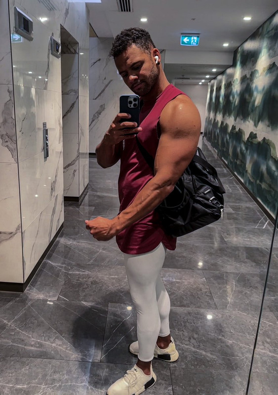 139 Black Hunk Reegswood  onlyfans leaked