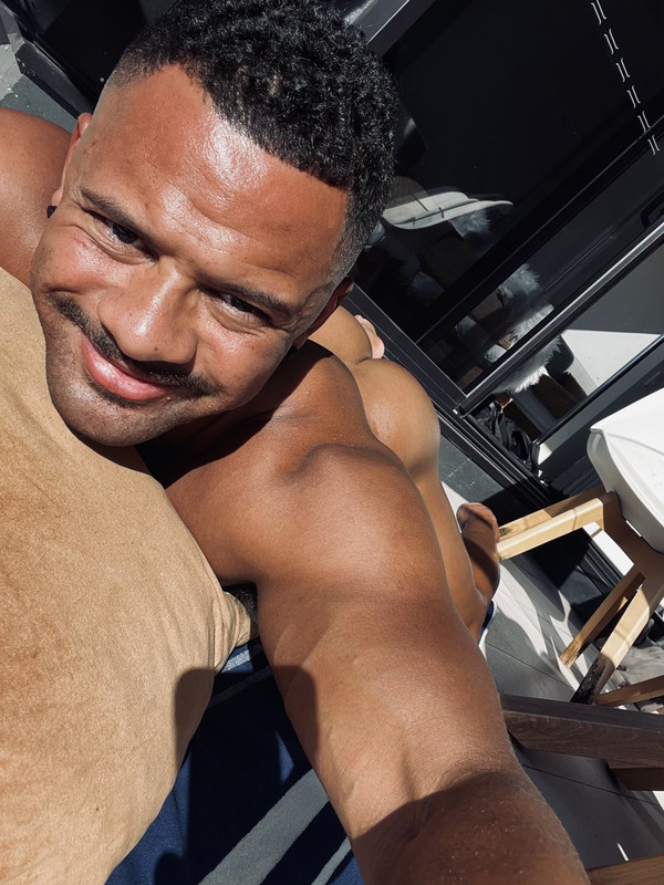 145 Black Hunk Reegswood  onlyfans leaked