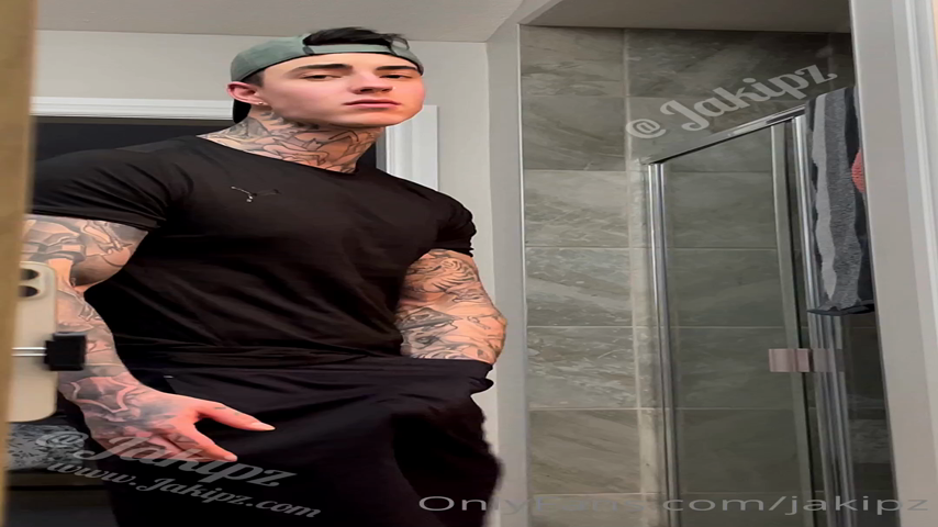 253  humongous cock tiktoker  Jakipz Jake Andrich Onlyfans