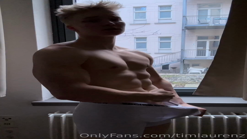 134 Cutie muscle blond TikTok cosplayer Tim Laurenz timlaurenz OnlyFans porn