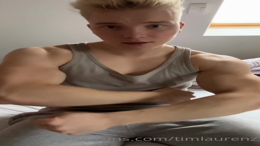 122 Cutie muscle blond TikTok cosplayer Tim Laurenz timlaurenz OnlyFans porn