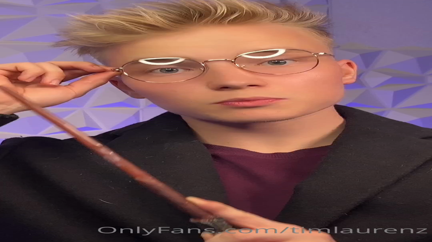 14 Cutie muscle blond TikTok cosplayer Tim Laurenz timlaurenz OnlyFans porn