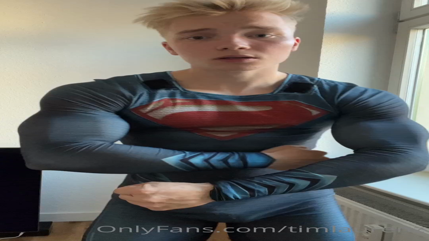 8 Cutie muscle blond TikTok cosplayer Tim Laurenz timlaurenz OnlyFans porn