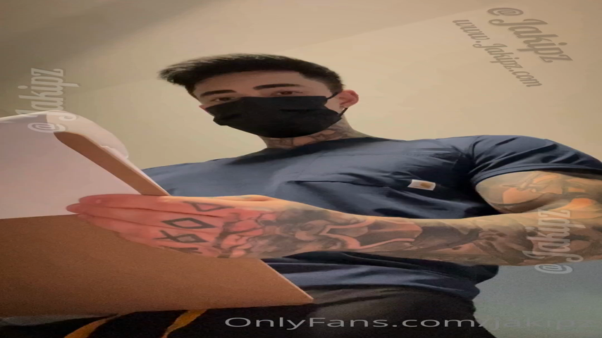 288  humongous cock tiktoker  Jakipz Jake Andrich Onlyfans
