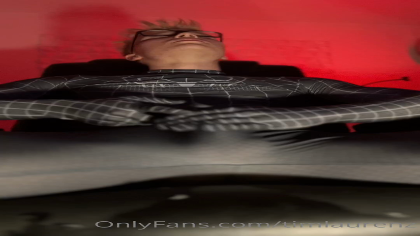 3 Cutie muscle blond TikTok cosplayer Tim Laurenz timlaurenz OnlyFans porn