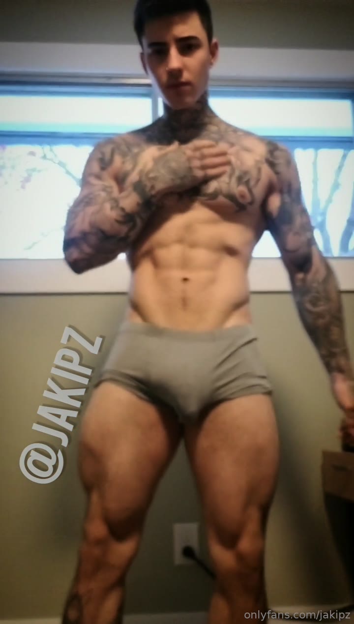 46 TikTok muscle CumSlut Jakipz ONLYFANS