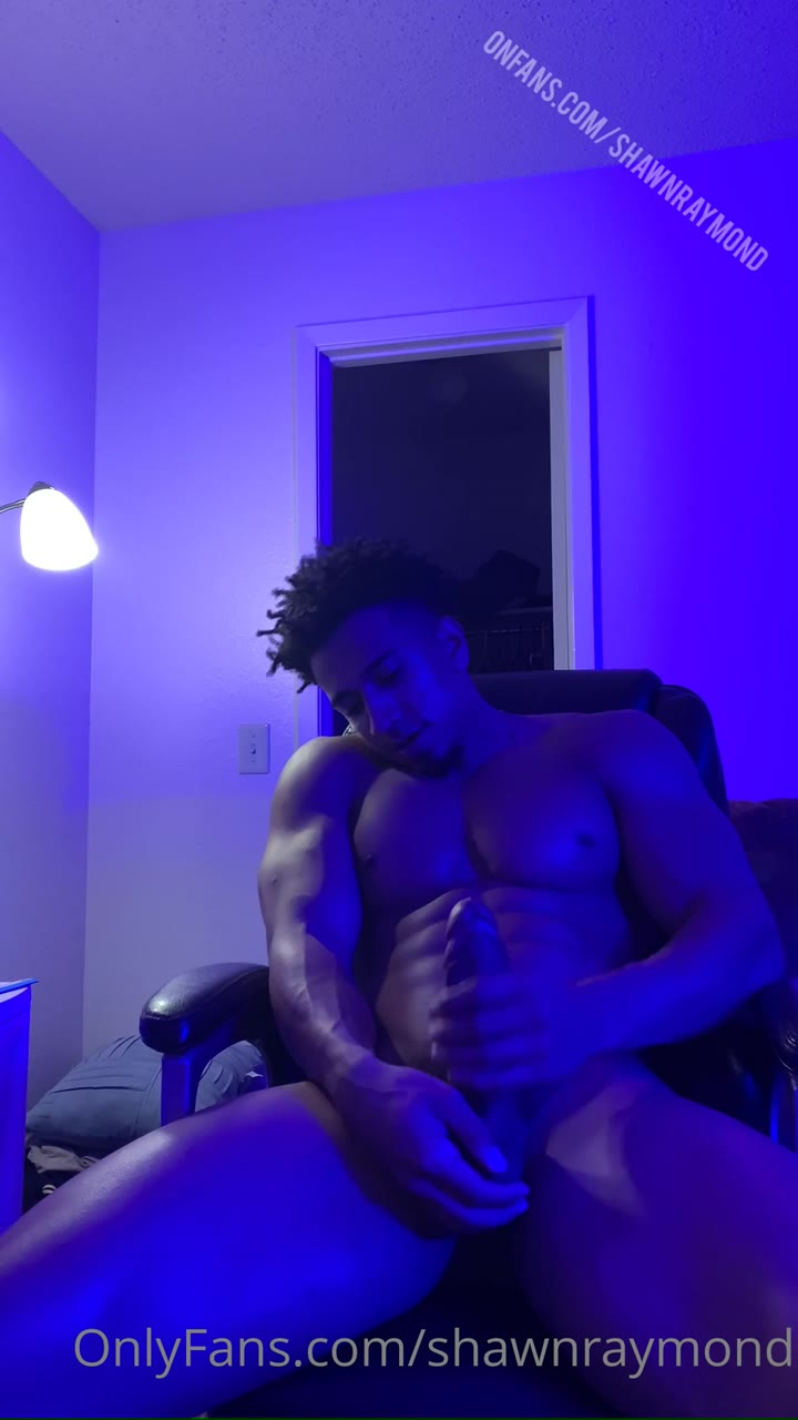 40 Monster Cock black muscle god Shawn Raymond shawnraymond Onlyfans LEAKED