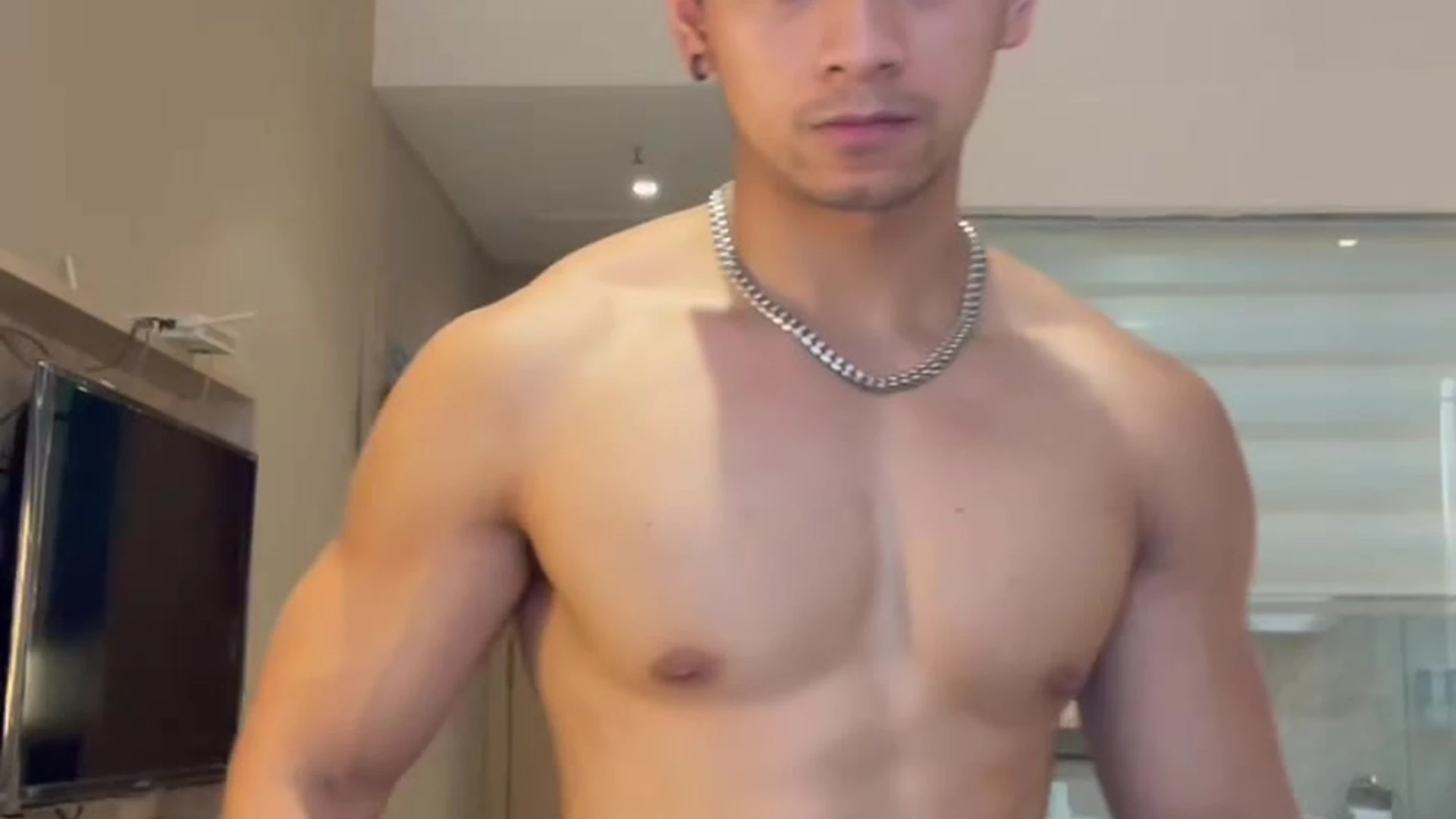 362 Asian Bodybuilder plays with his ass