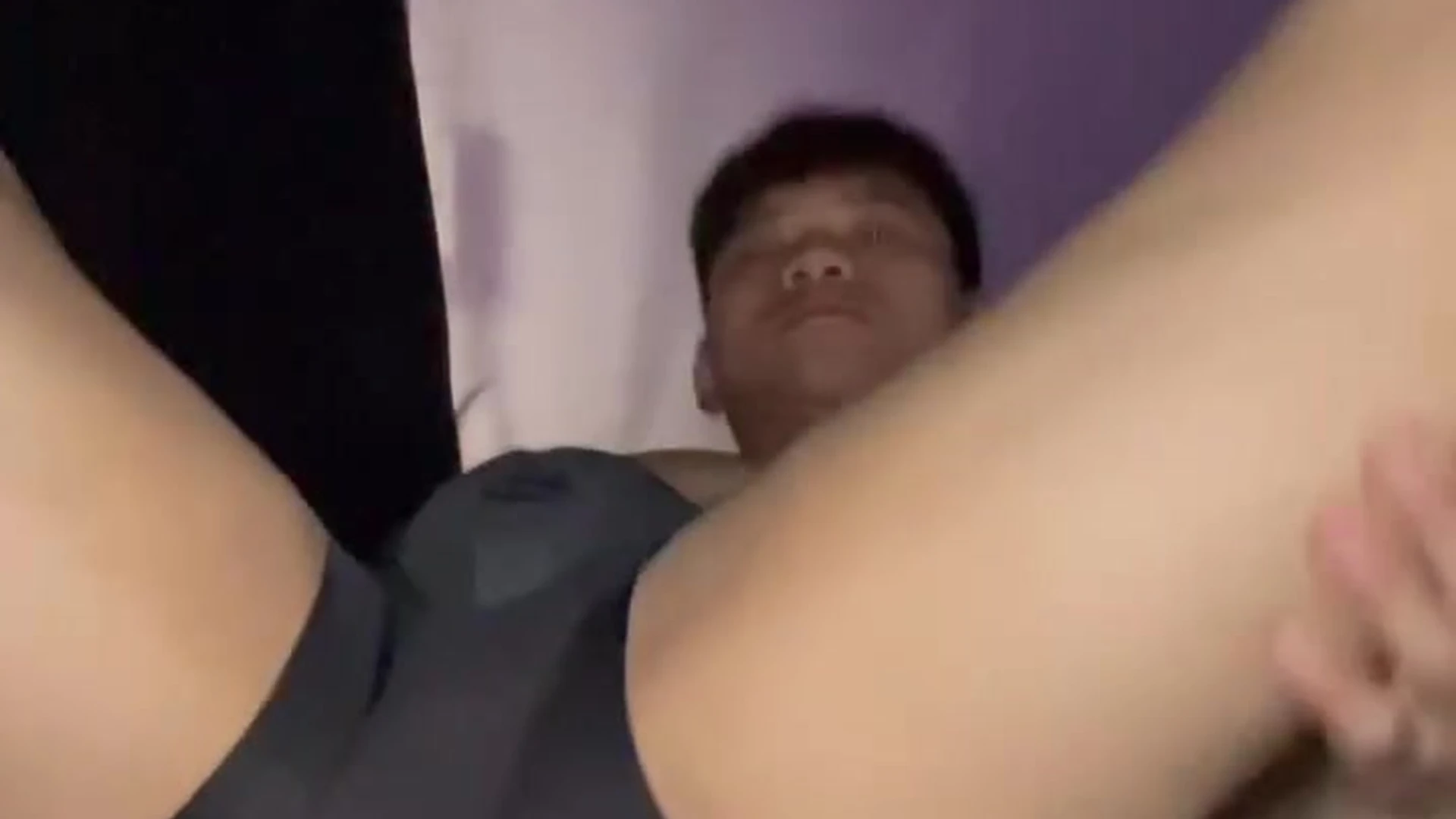 426 Asian Bodybuilder plays with his ass