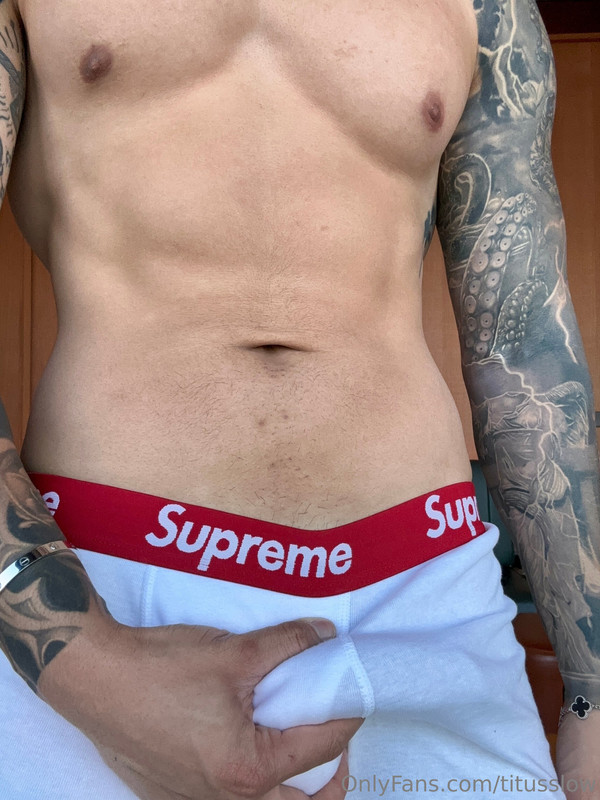 78 Singaporean hottie Titus Low