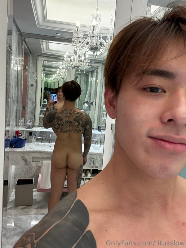 89 Singaporean hottie Titus Low