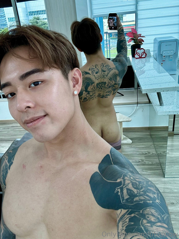 96 Singaporean hottie Titus Low