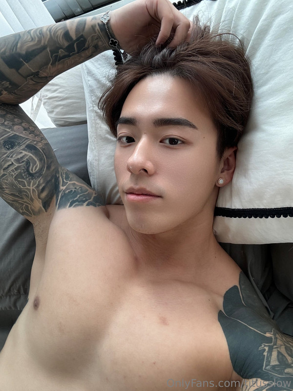 103 Singaporean hottie Titus Low