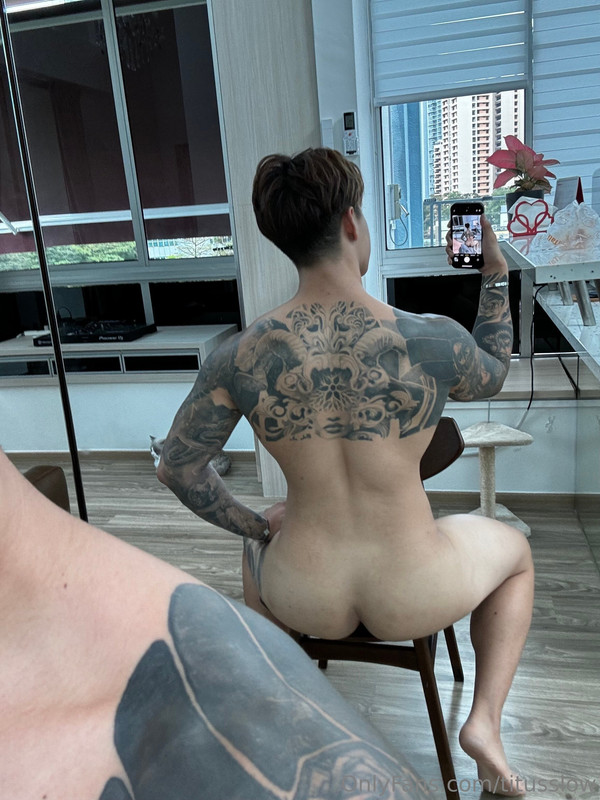 109 Singaporean hottie Titus Low