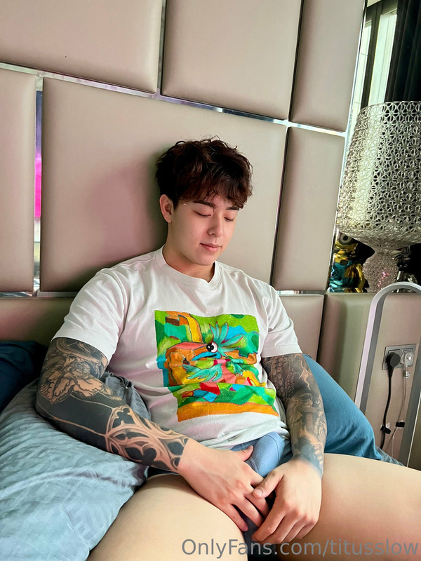 135 Singaporean hottie Titus Low