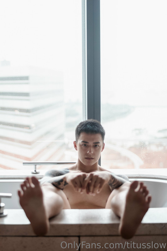 158 Singaporean hottie Titus Low