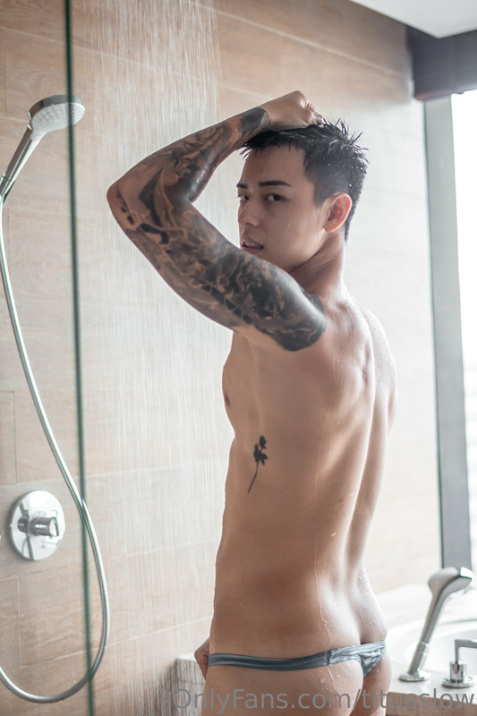 163 Singaporean hottie Titus Low